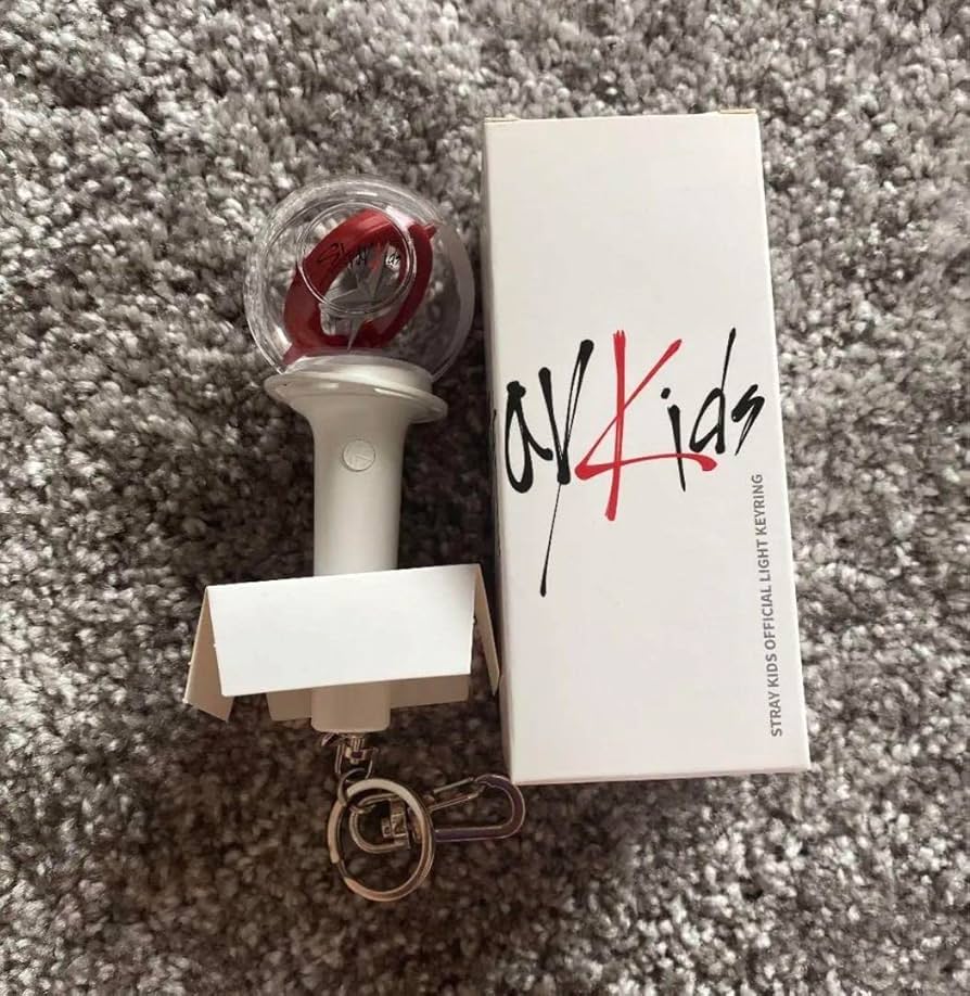 Amazon.co.jp: Straykids スキズ ミニペンライト : 産業・研究
